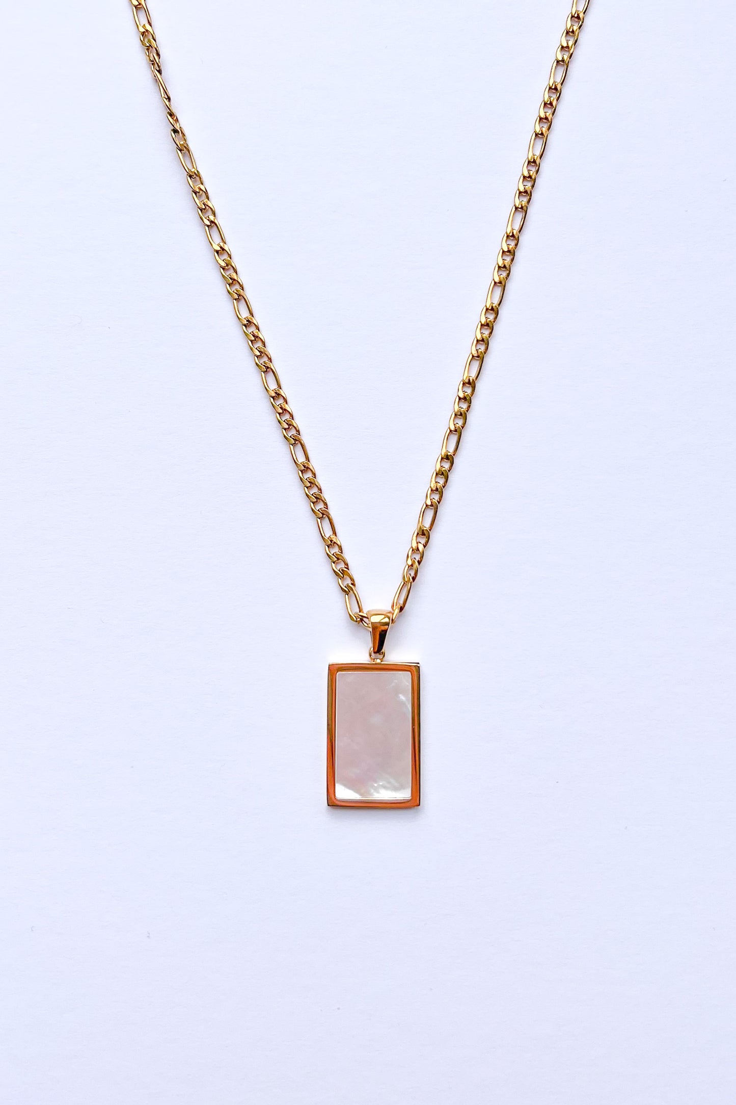 Rectangle Pearly Necklace